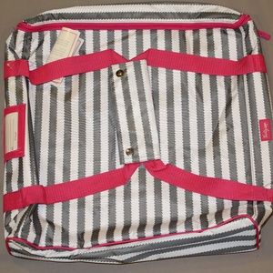 NWT Pack a Party Thermal in Grey Wave (Retired)